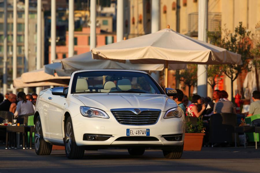  Lancia Flavia Convertible 2012 года  (фото 23 из 92)